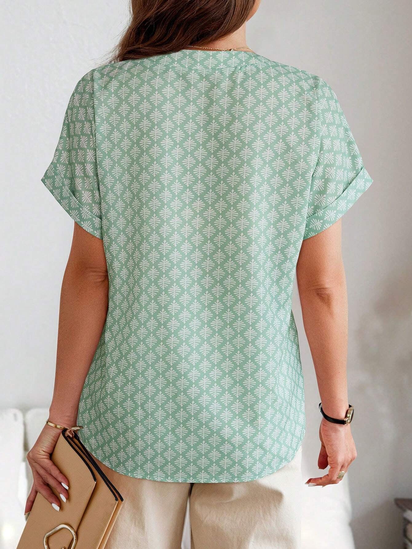 Rafferiza Summer Casual Allover Print Notched Neck Batwing Sleeve Shirt