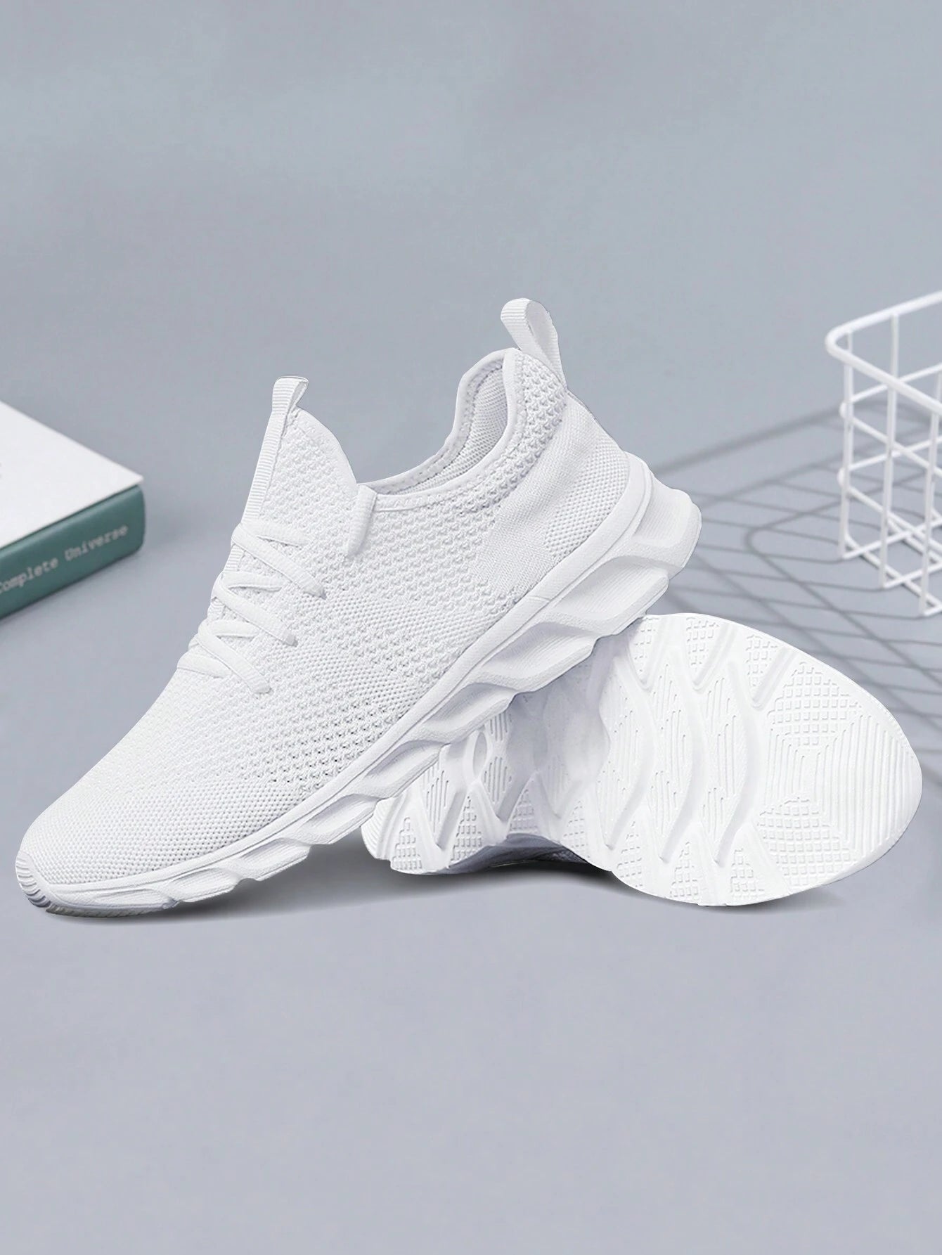 Men'S Lace up Flat Shoes Mesh Breathable Sports Shoes Training Tennis Shoes Walking Sneakers Breathable Casual Shoes Fashion Shoes for Men White